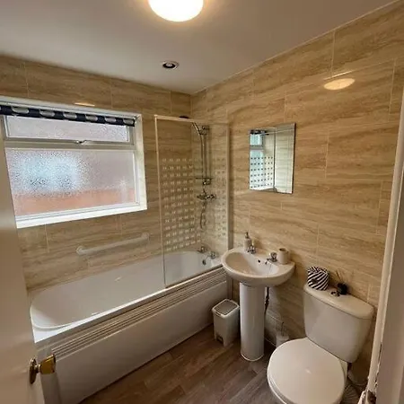 Cosy Bungalow In The Peak Glossop Exterior photo