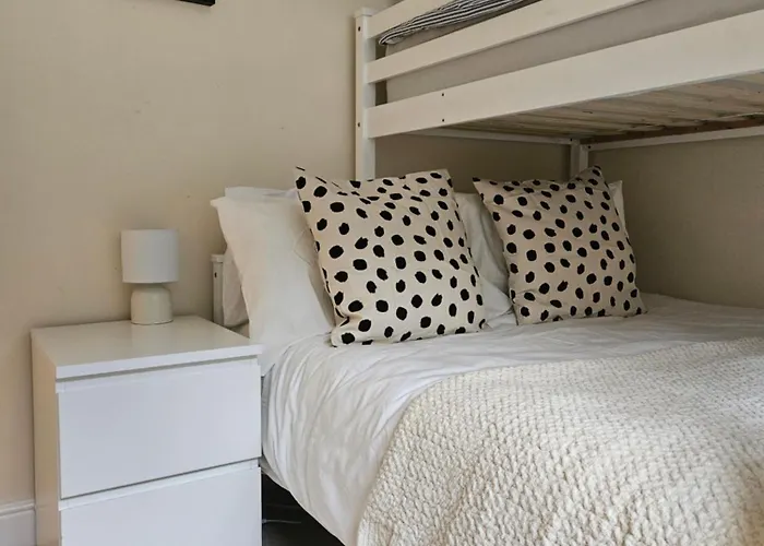Cosy Bungalow In The Peak